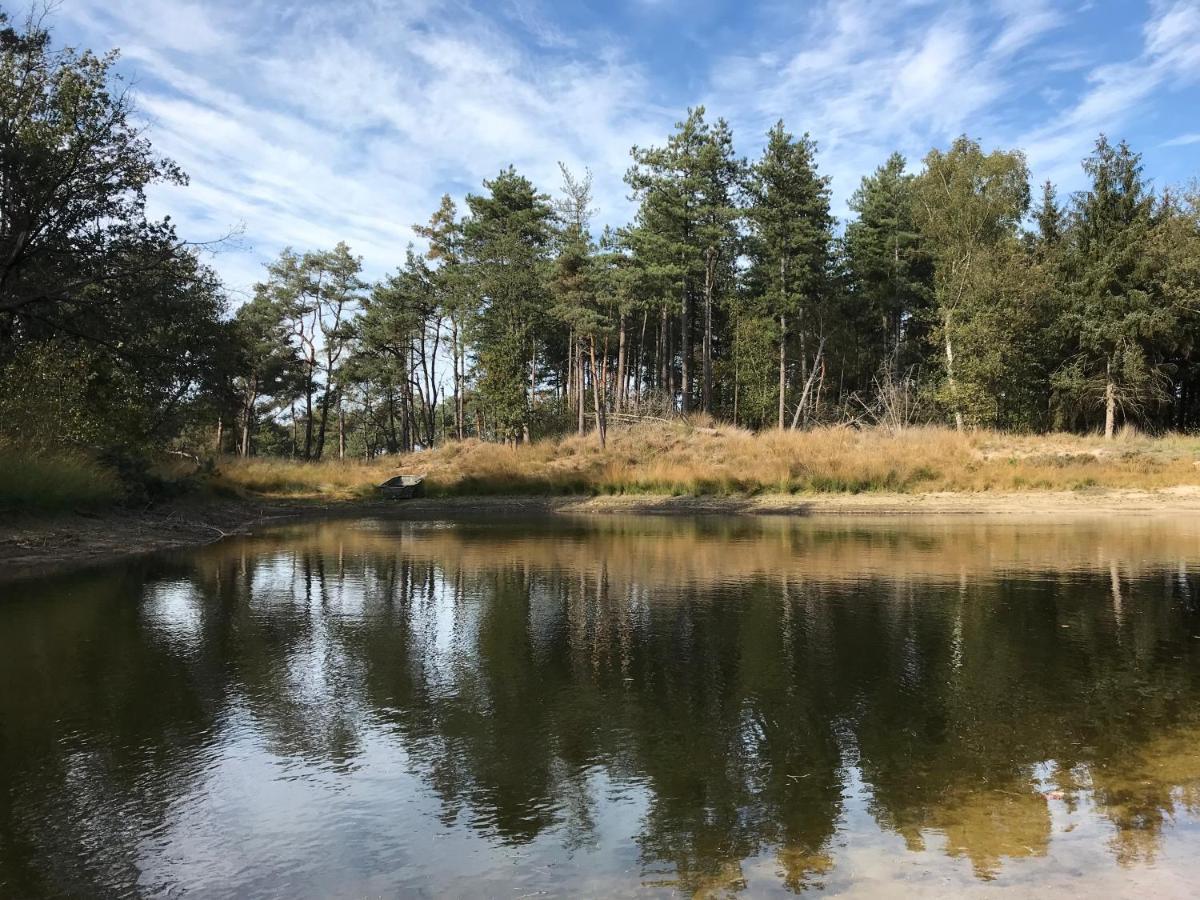 Vijverhoef Ulicoten Exteriér fotografie