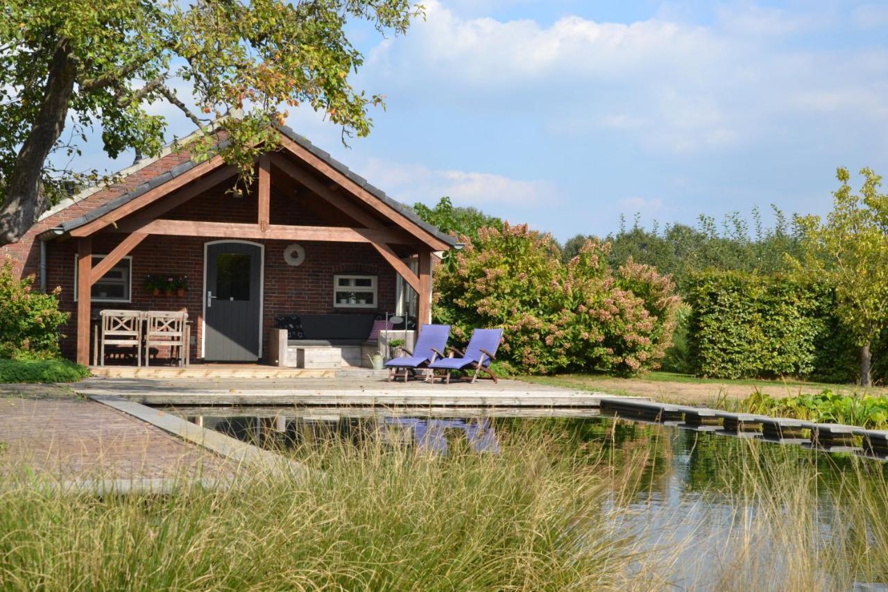 Vijverhoef Ulicoten Exteriér fotografie